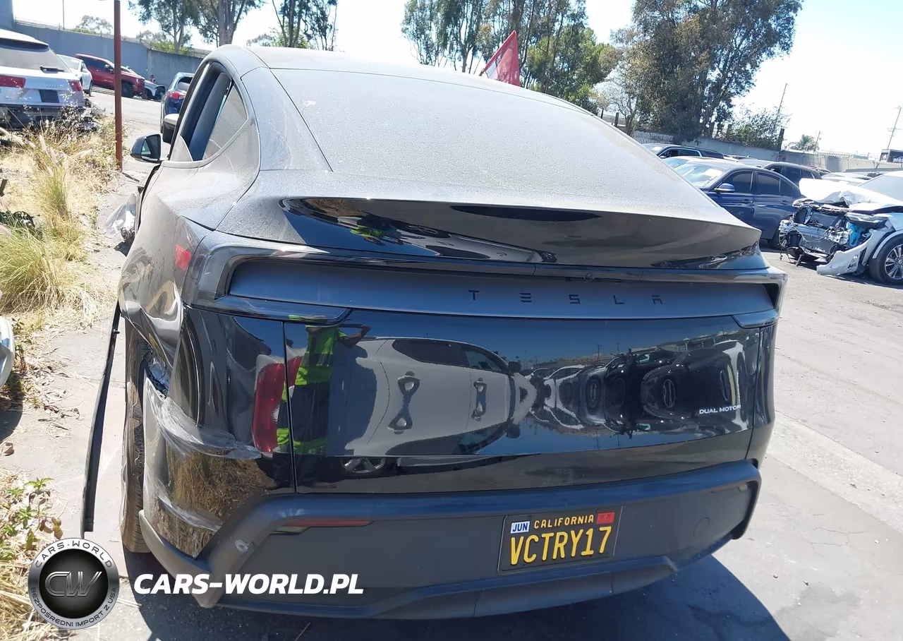 2026 Tesla Model Y Premium Rear-Wheel Drive-Rear-Wheel Drive VIN:7SAYGDED4TF395553 - 15