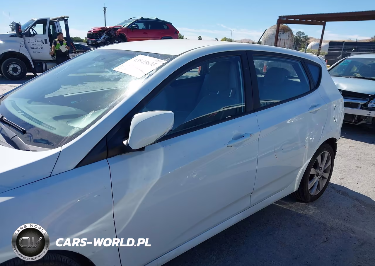 2013 Hyundai Accent Se VIN:KMHCU5AE9DU074231 - 15