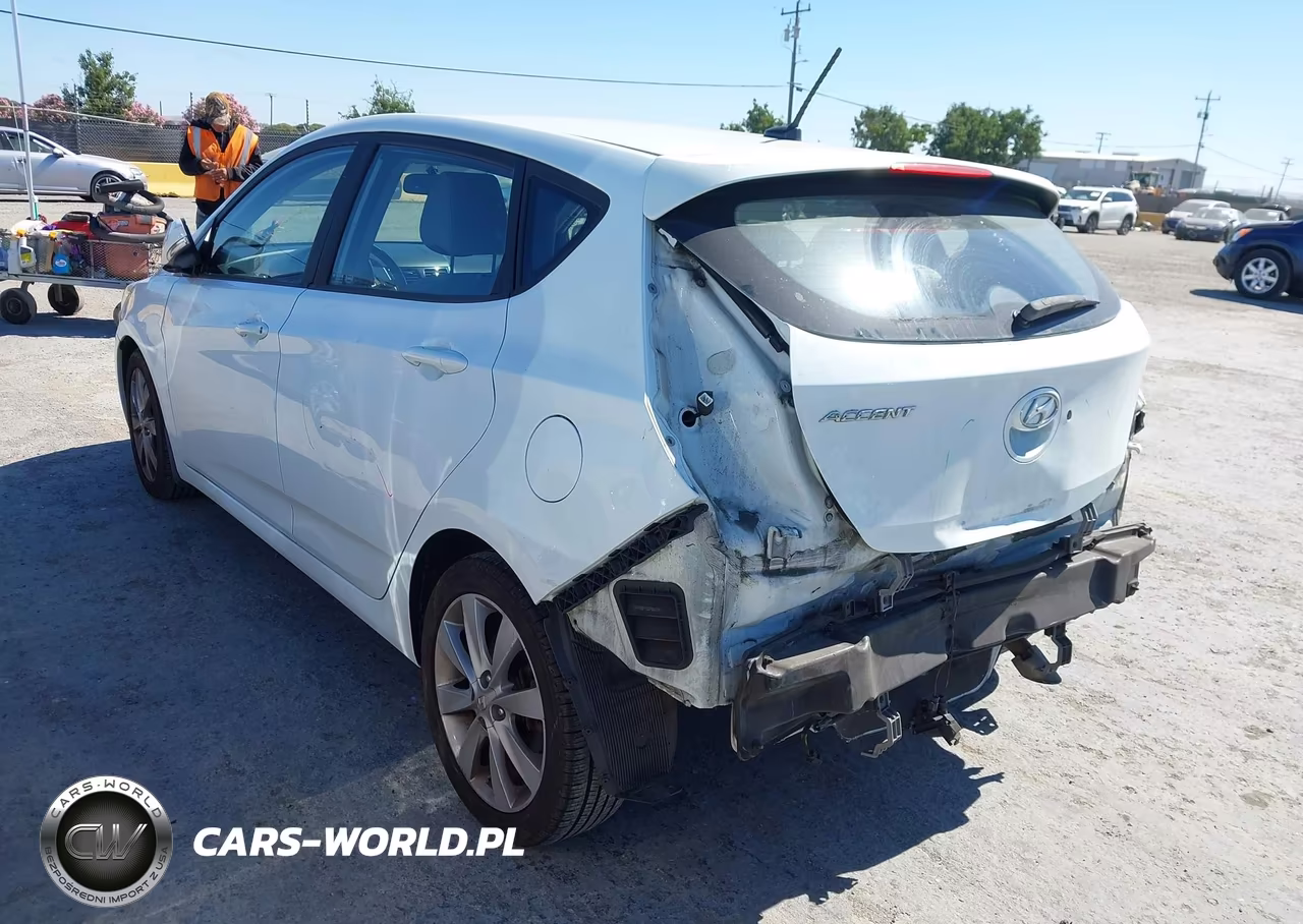 2013 Hyundai Accent Se VIN:KMHCU5AE9DU074231 - 3
