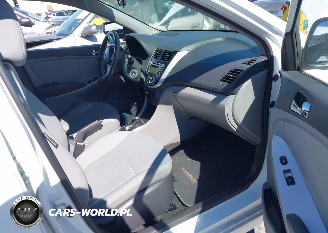 2013 Hyundai Accent Se VIN:KMHCU5AE9DU074231 - 5