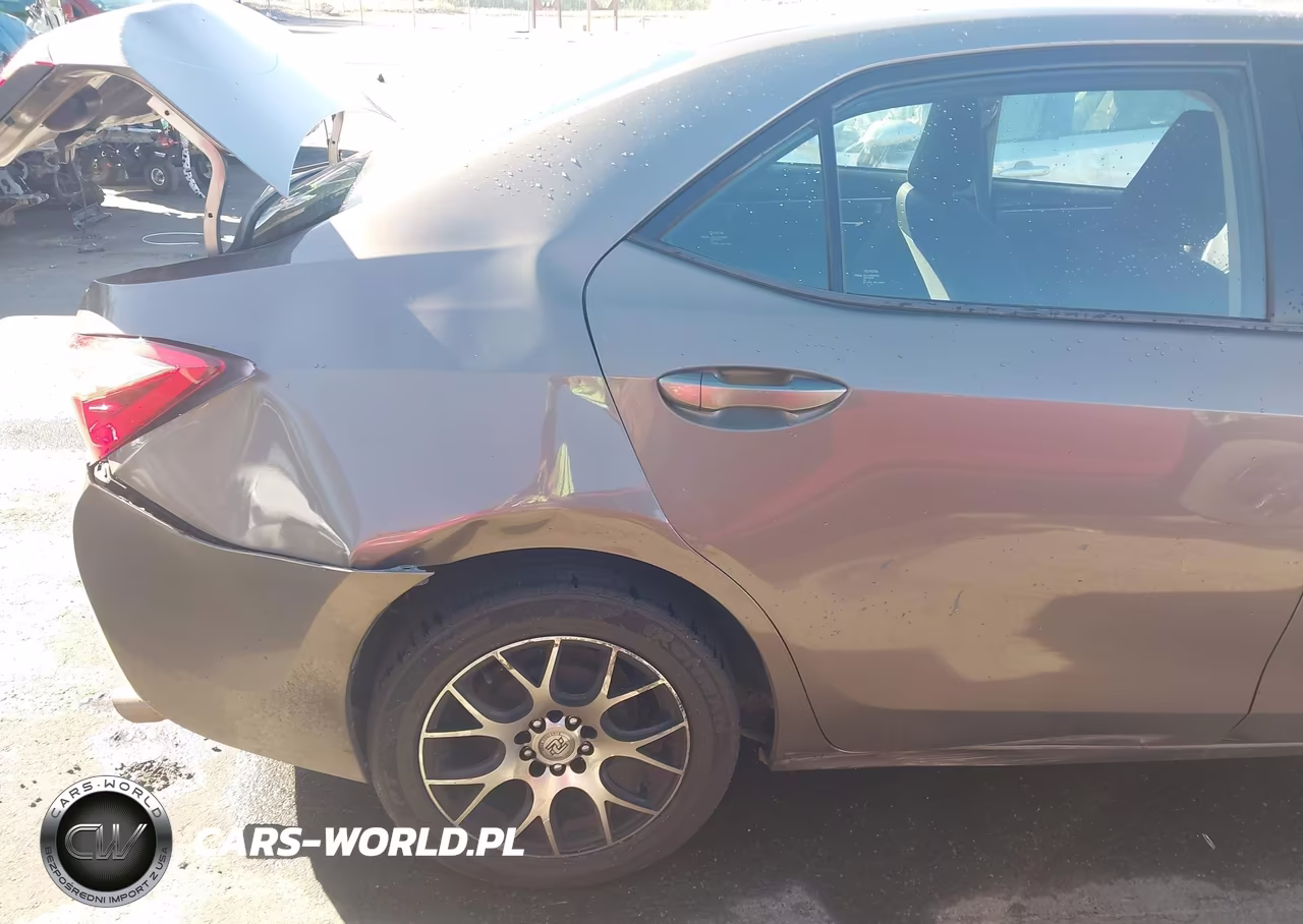 2017 Toyota Corolla Le VIN:2T1BURHE1HC941346 - 21