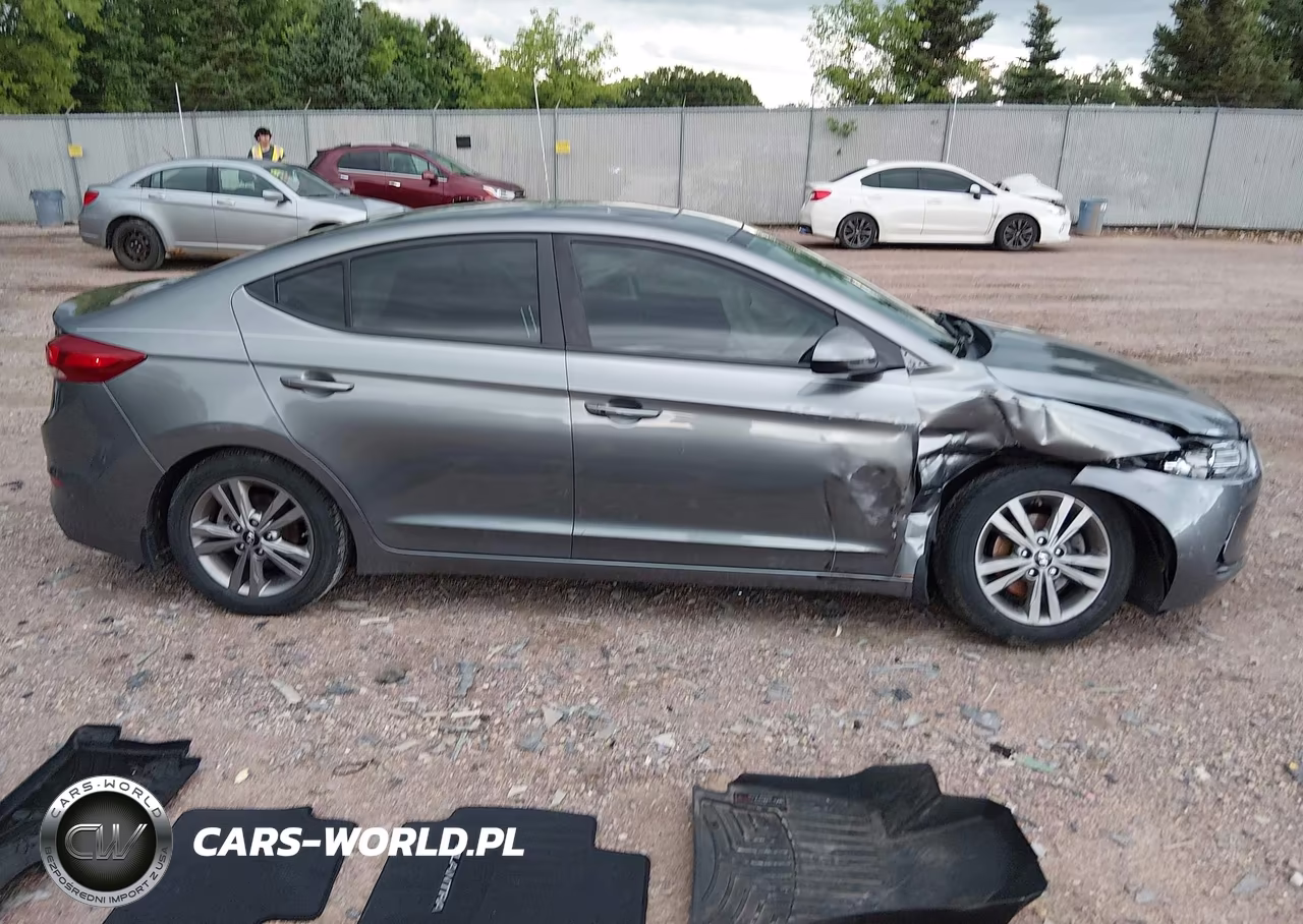 2018 Hyundai Elantra Value Edition VIN:5NPD84LF9JH368084 - 13