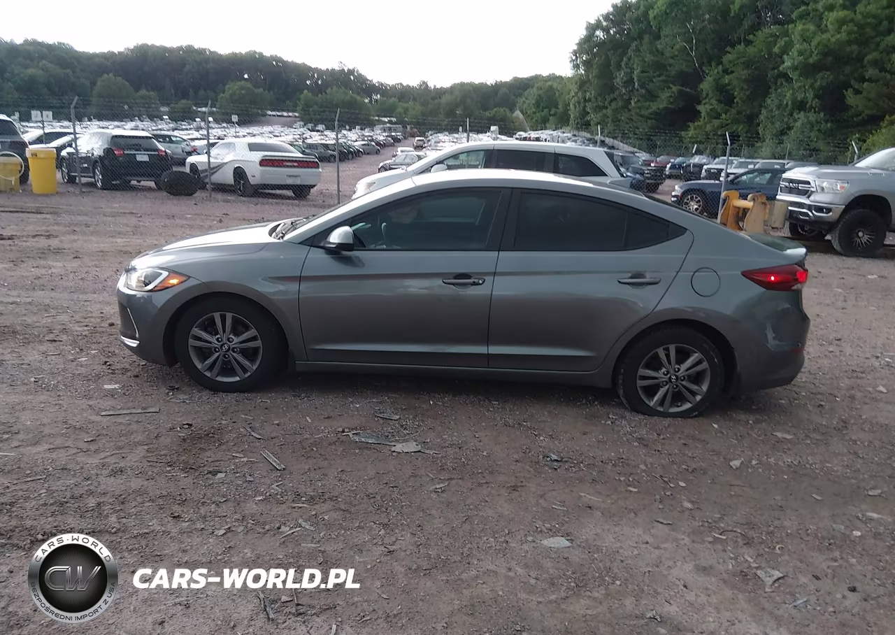 2018 Hyundai Elantra Value Edition VIN:5NPD84LF9JH368084 - 14