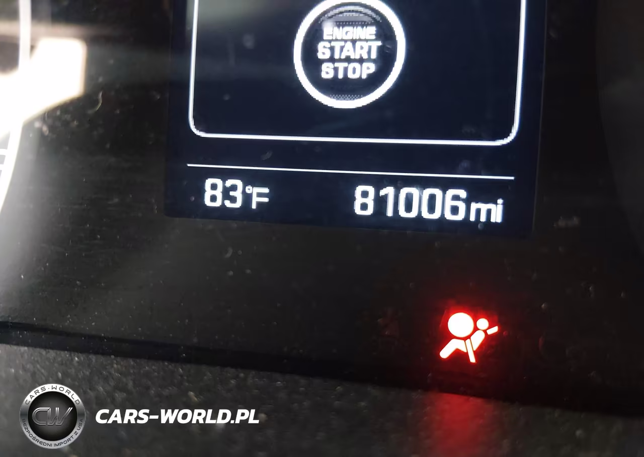 2018 Hyundai Elantra Value Edition VIN:5NPD84LF9JH368084 - 15