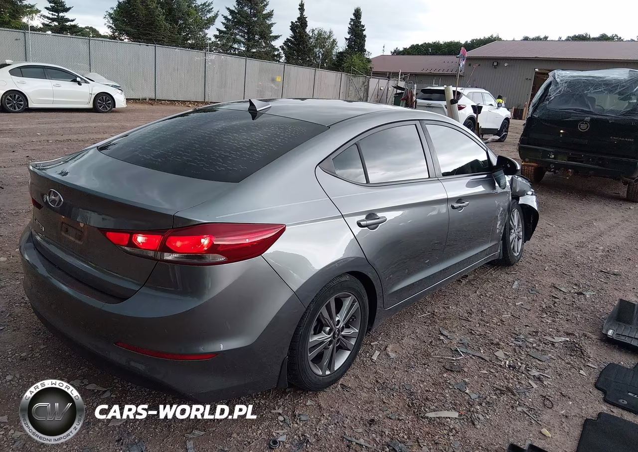 2018 Hyundai Elantra Value Edition VIN:5NPD84LF9JH368084 - 4