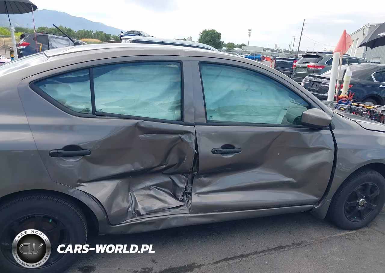 2017 Nissan Versa 1.6 S+ VIN:3N1CN7AP6HL858741 - 6