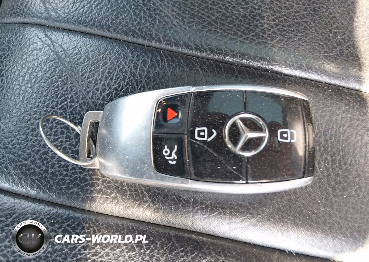 2018 Mercedes-Benz E 400 4Matic VIN:WDD1J6GB7JF020777 - 11