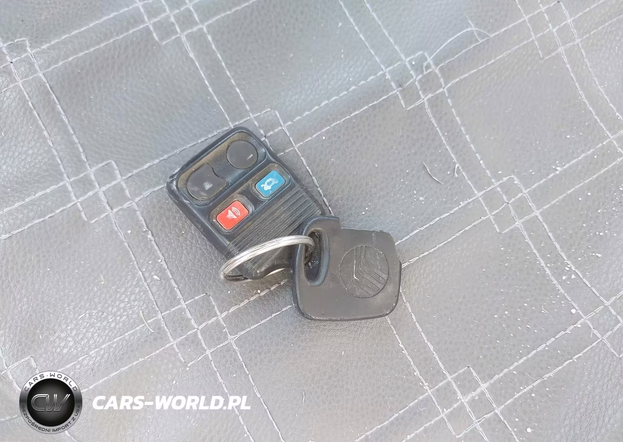 1998 Mercury Grand Marquis VIN:2MEFM75W4WX659874 - 11