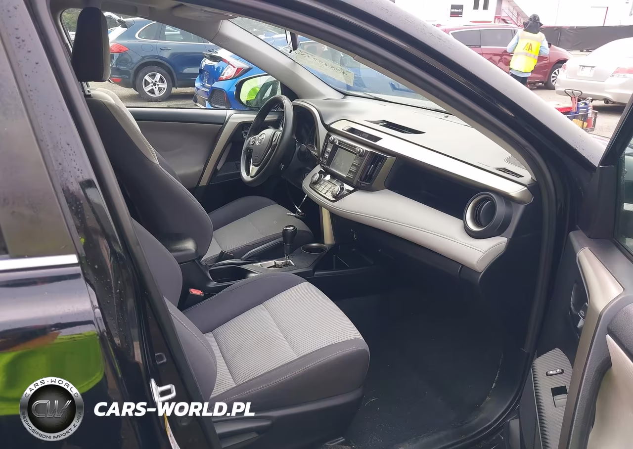 2015 Toyota Rav4 Xle VIN:2T3WFREV2FW205180 - 5