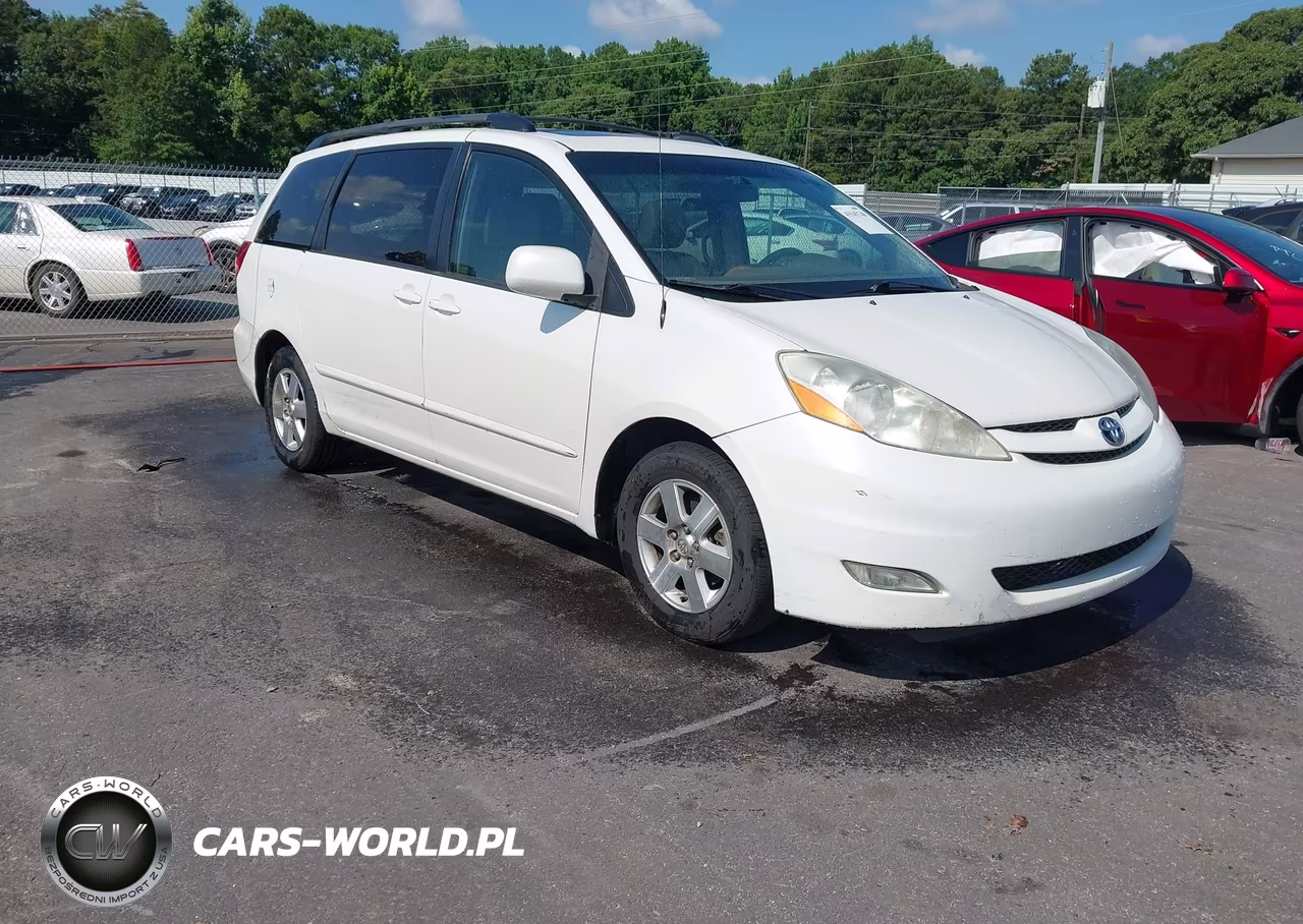 2010 Toyota Sienna Xle – zdjęcie 1 z 16