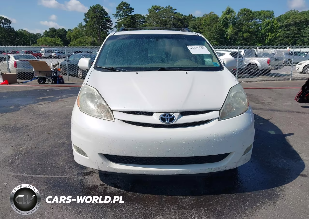 2010 Toyota Sienna Xle VIN:5TDYK4CC2AS315827 - 12