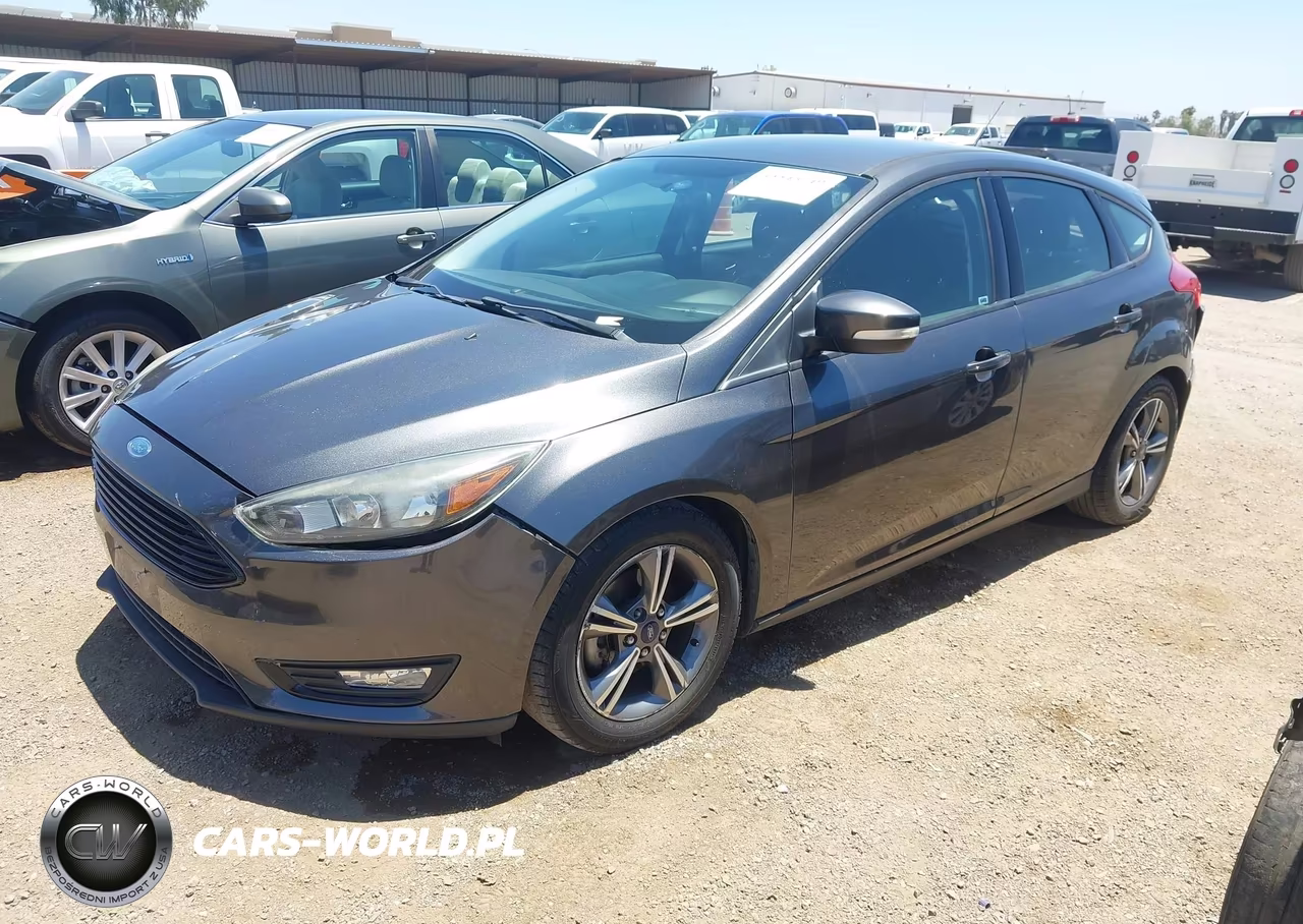 2016 Ford Focus Se VIN:1FADP3KE2GL380075 - 2