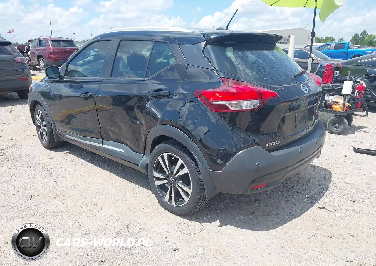 2020 Nissan Kicks Sr Xtronic Cvt VIN:3N1CP5DV2LL526782 - 3