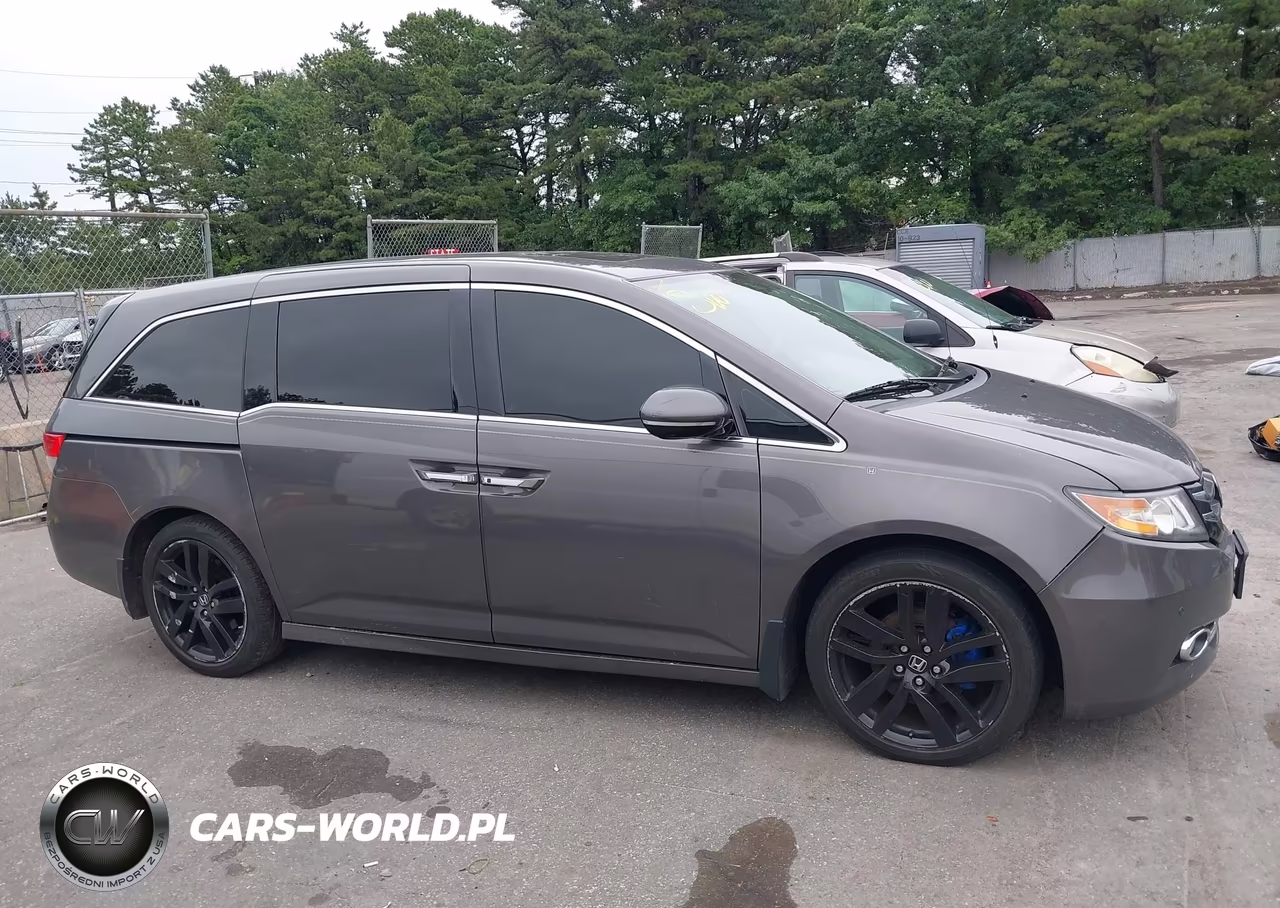 2015 Honda Odyssey Touring-Touring Elite VIN:5FNRL5H9XFB062496 - 14