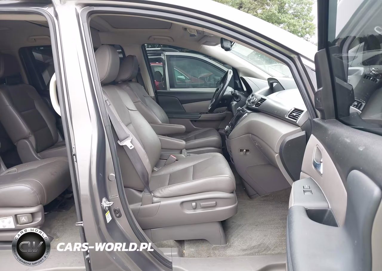 2015 Honda Odyssey Touring-Touring Elite VIN:5FNRL5H9XFB062496 - 5