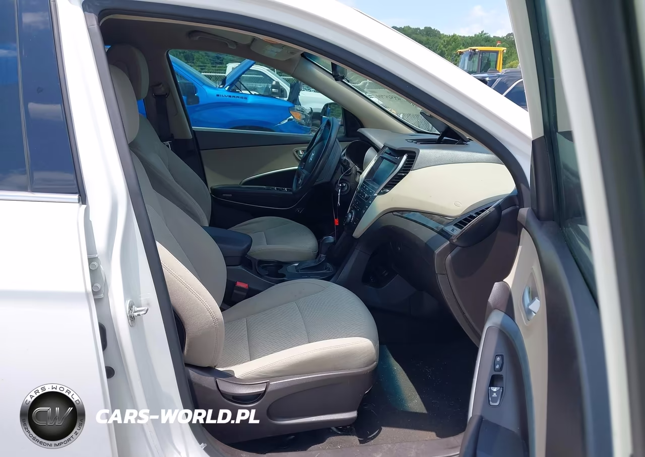 2017 Hyundai Santa Fe Se VIN:KM8SM4HF2HU247548 - 5