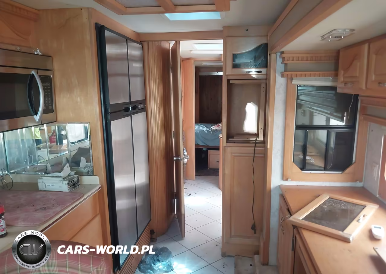 2004 Freightliner Chassis X Line Motor Home VIN:4UZAAHAK83CM02119 - 16