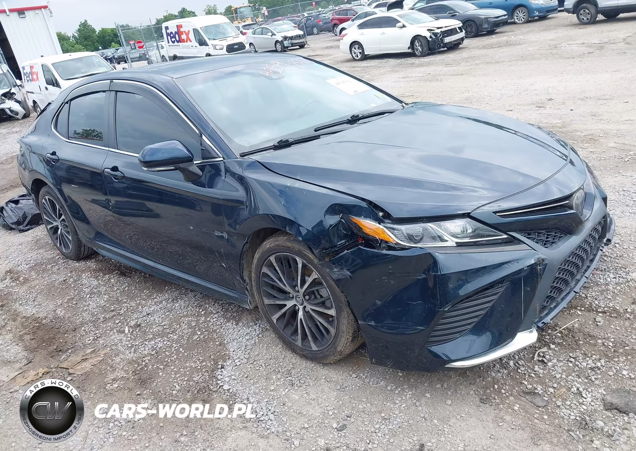 2018 Toyota Camry Se – zdjęcie 1 z 17