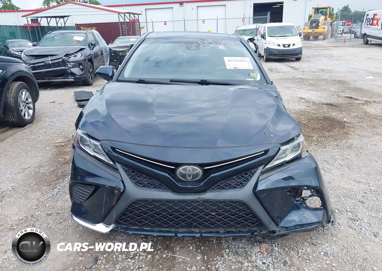 2018 Toyota Camry Se VIN:4T1B11HK3JU556861 - 13