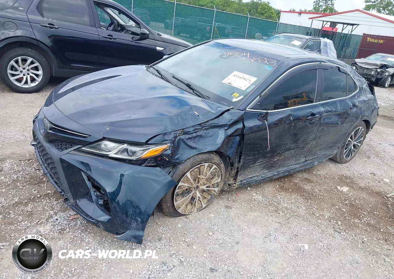 2018 Toyota Camry Se VIN:4T1B11HK3JU556861 - 2