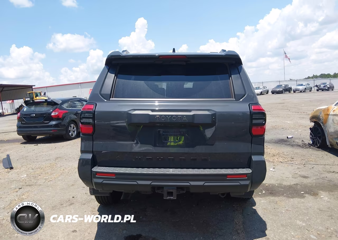 2025 Toyota 4Runner Sr5 VIN:JTEVA5BR9S5060291 - 17