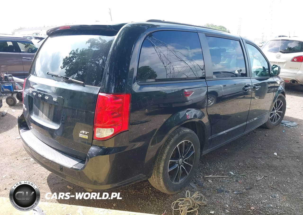 2018 Dodge Grand Caravan Gt VIN:2C4RDGEG7JR248800 - 4