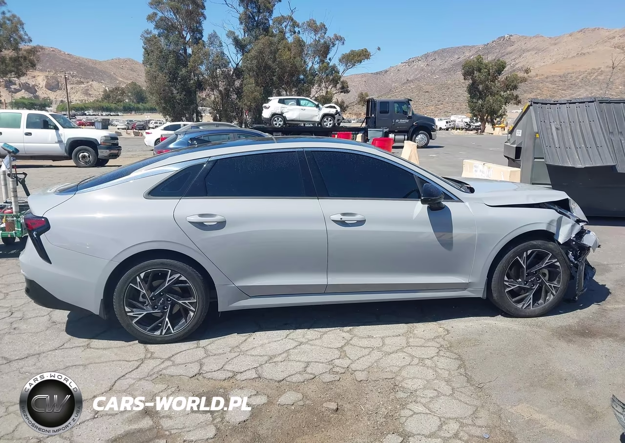 2025 Kia K5 Gt-Line VIN:KNAG64J74S5329304 - 13
