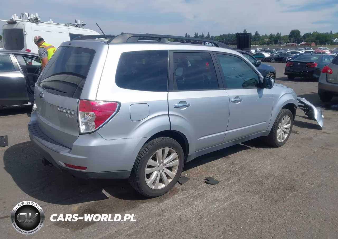 2012 Subaru Forester 2.5X Premium VIN:JF2SHADC4CG431577 - 4