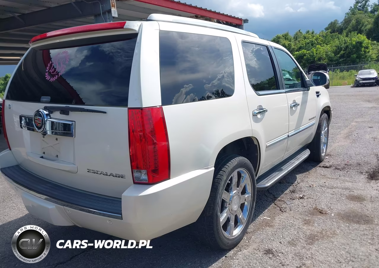 2008 Cadillac Escalade VIN:1GYFK63818R273586 - 4