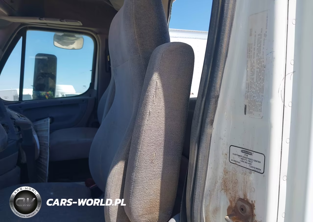 2011 Freightliner Cascadia 125 VIN:1FUJGEDR4BSAV3180 - 6
