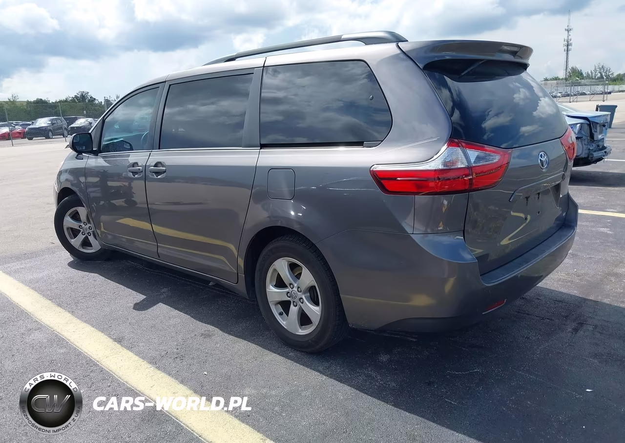 2017 Toyota Sienna Le 8 Passenger VIN:5TDKZ3DC6HS870817 - 3