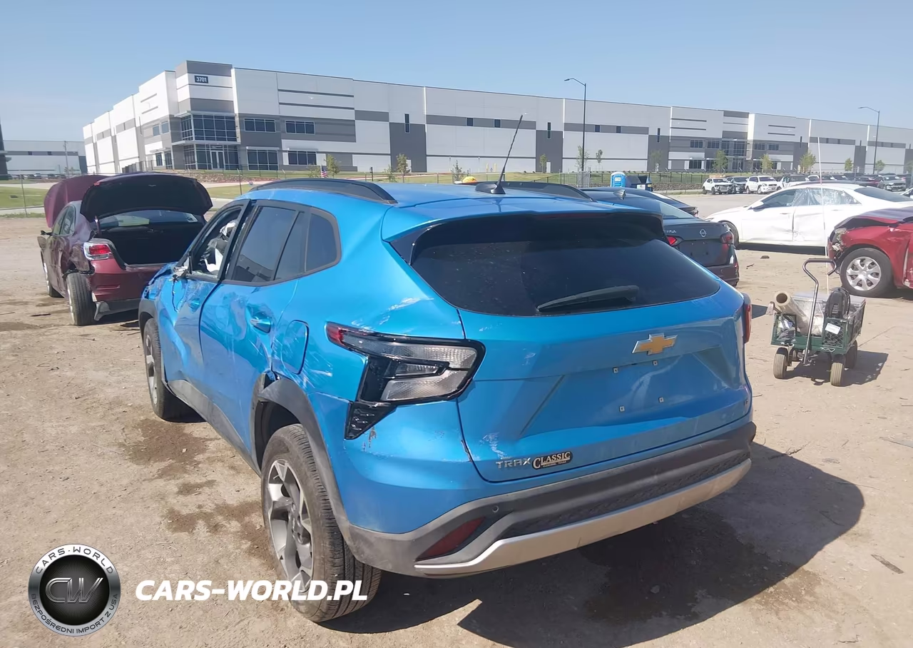 2025 Chevrolet Trax Fwd Lt VIN:KL77LHEPXSC289865 - 3