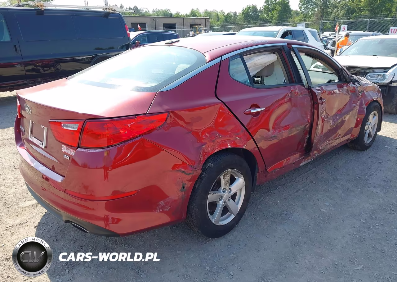 2015 Kia Optima Lx VIN:5XXGM4A75FG473180 - 4