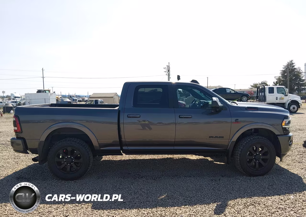 2021 Ram 3500 VIN:3C63R3EL2MG567794 - 14