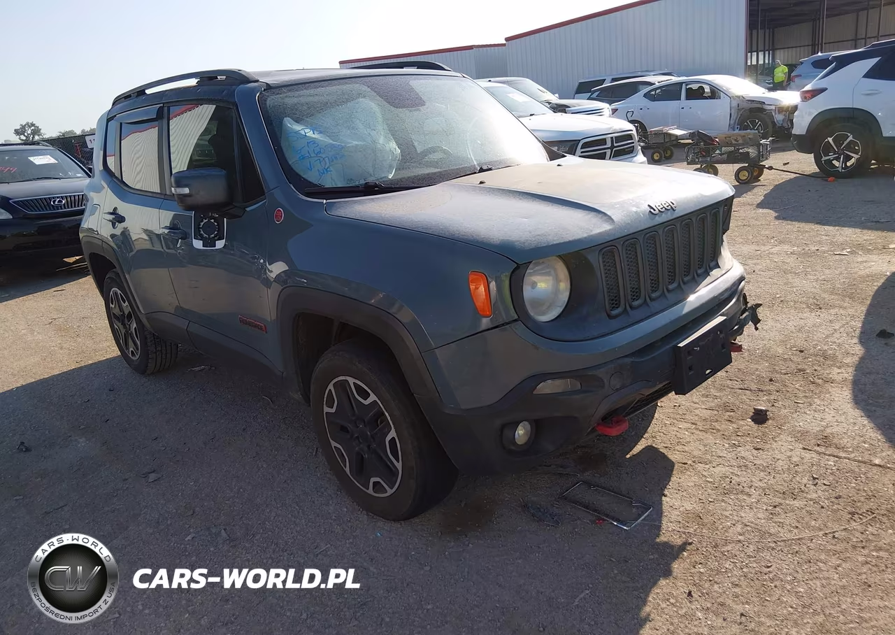 2015 Jeep Renegade Trailhawk – zdjęcie 1 z 16