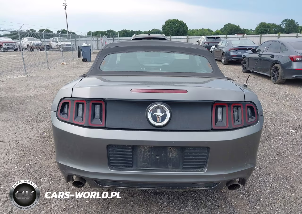 2014 Ford Mustang V6-V6 Premium VIN:1ZVBP8EM4E5292791 - 17