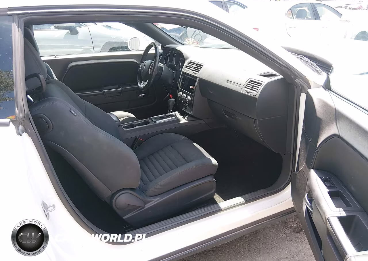 2014 Dodge Challenger Sxt VIN:2C3CDYAG1EH251063 - 5