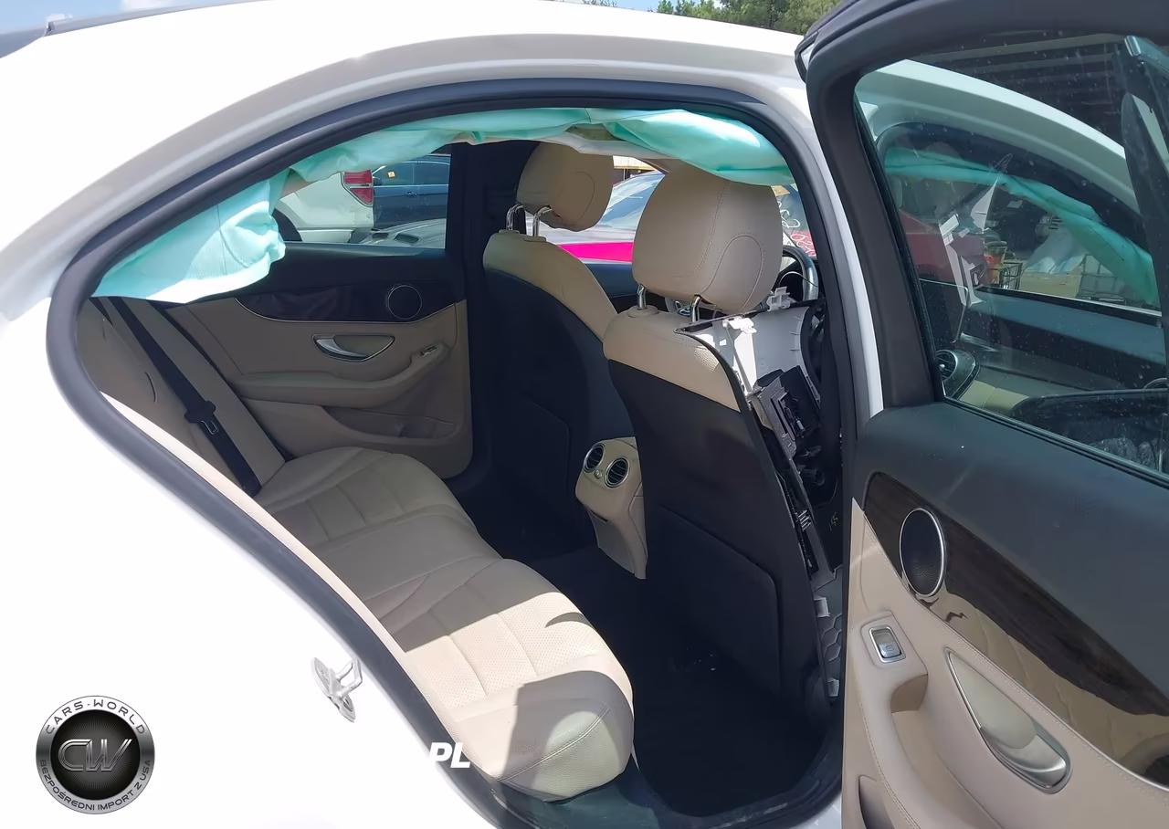 2015 Mercedes-Benz C 300 VIN:55SWF4JB9FU077989 - 8