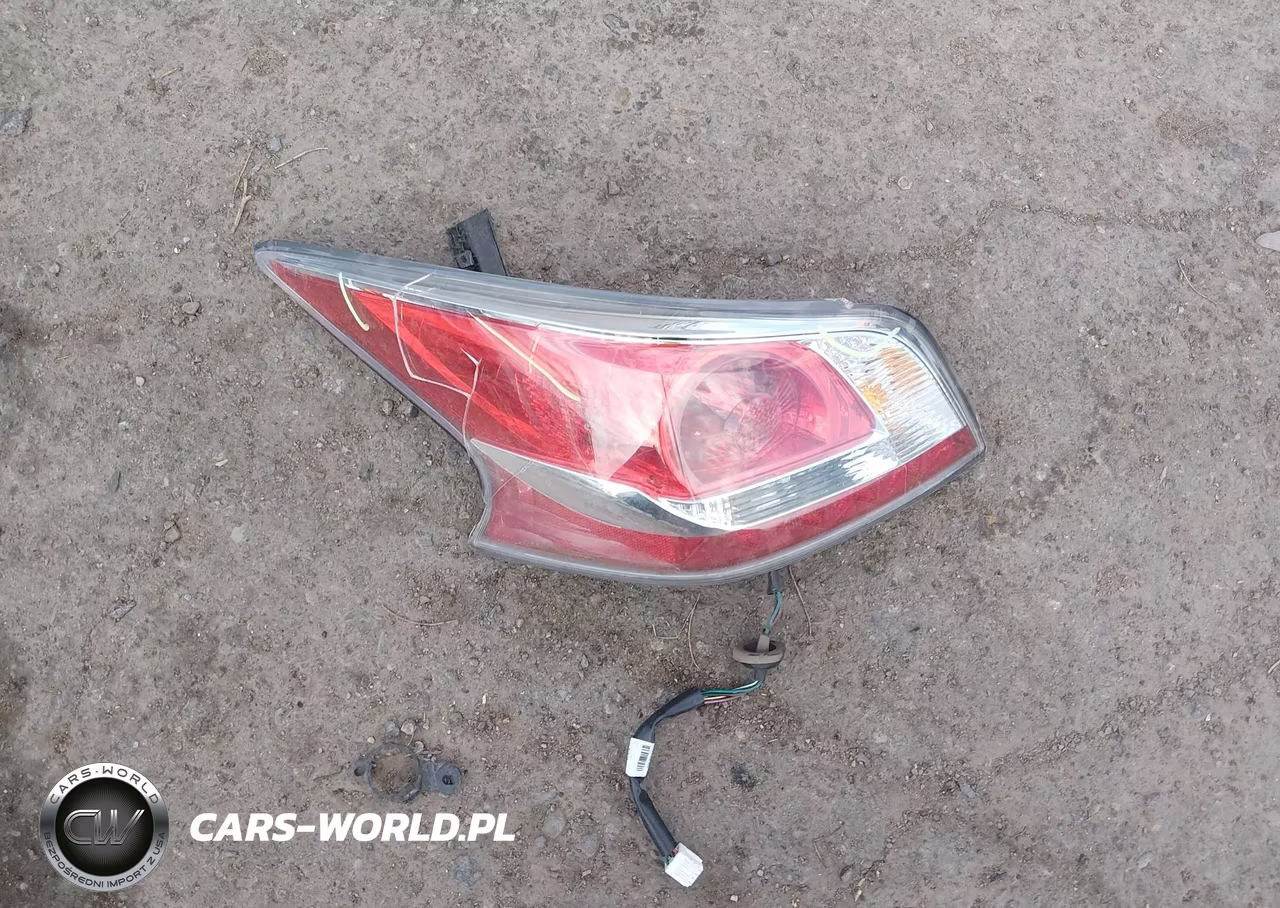 2015 Nissan Altima 2.5 S VIN:1N4AL3AP5FC570632 - 12