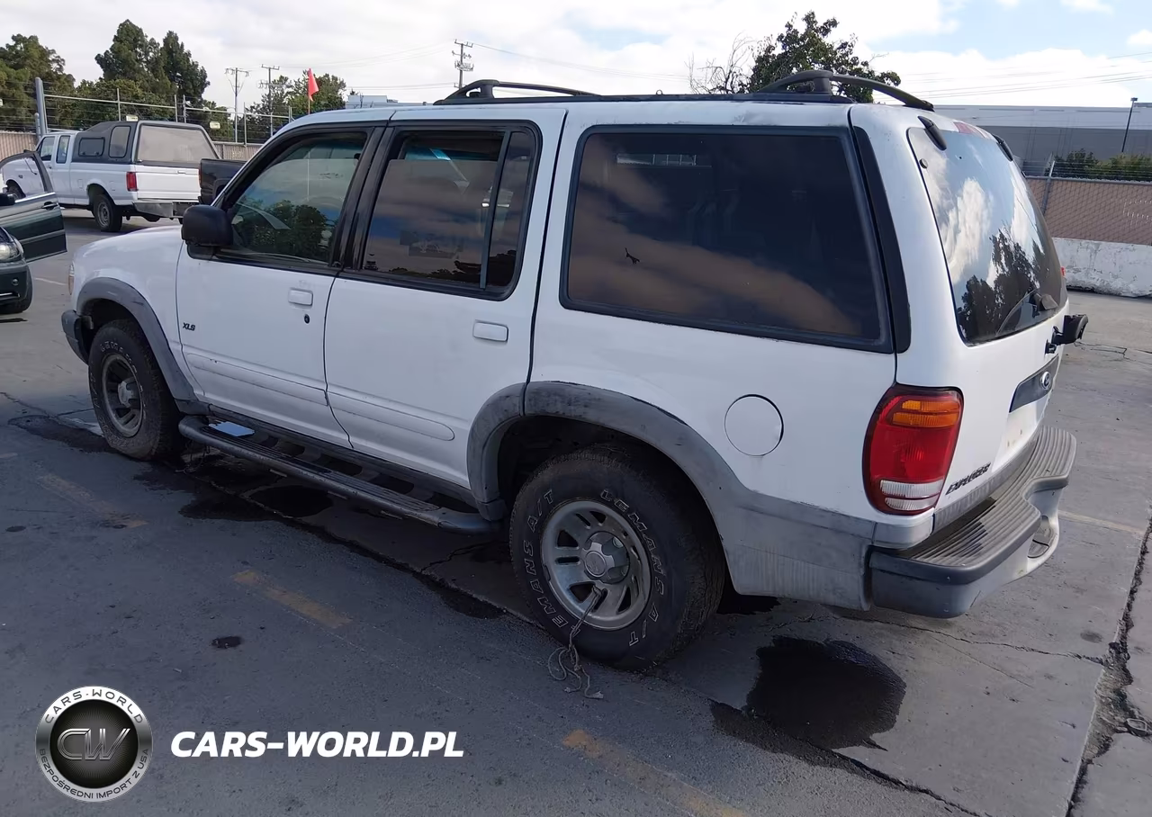 2000 Ford Explorer Xls VIN:1FMDU72X4YUB48757 - 3