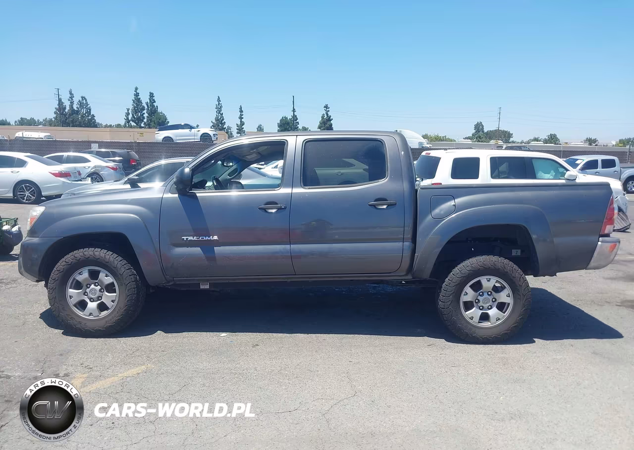 2013 Toyota Tacoma Prerunner VIN:5TFJX4GN5DX024655 - 14
