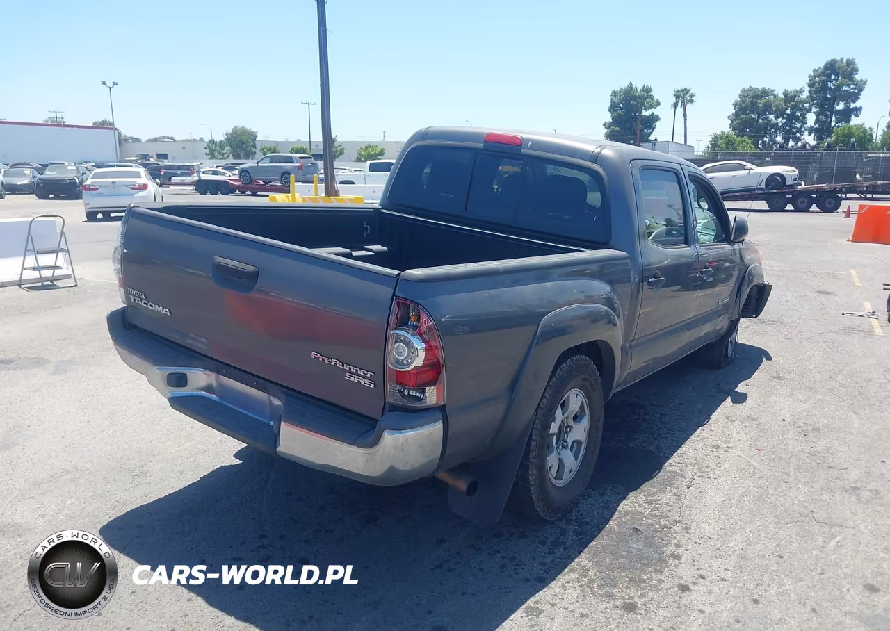 2013 Toyota Tacoma Prerunner VIN:5TFJX4GN5DX024655 - 4