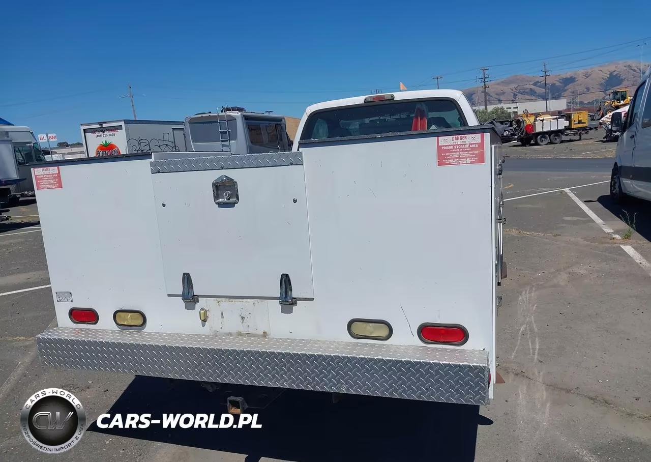 2007 Ford F-350 Chassis Xl-Xlt VIN:1FDWF34P87EB42946 - 16