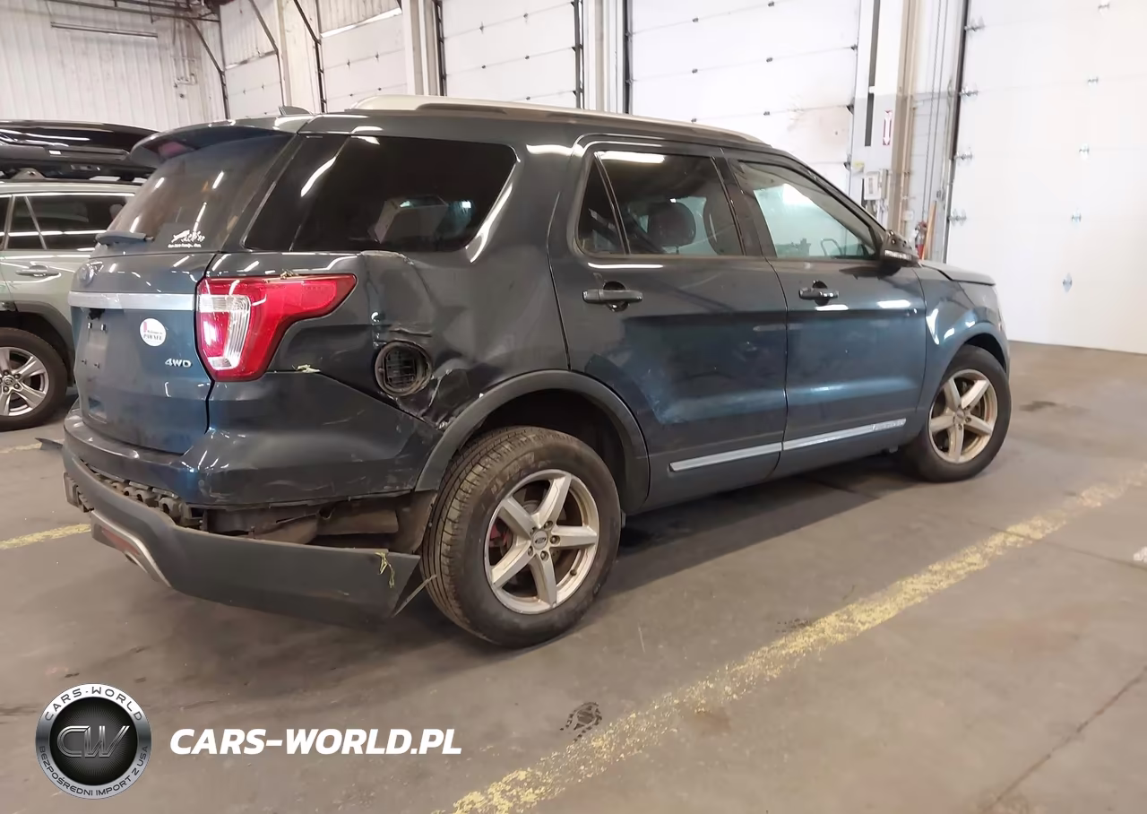2017 Ford Explorer Xlt VIN:1FM5K8D86HGE00514 - 4