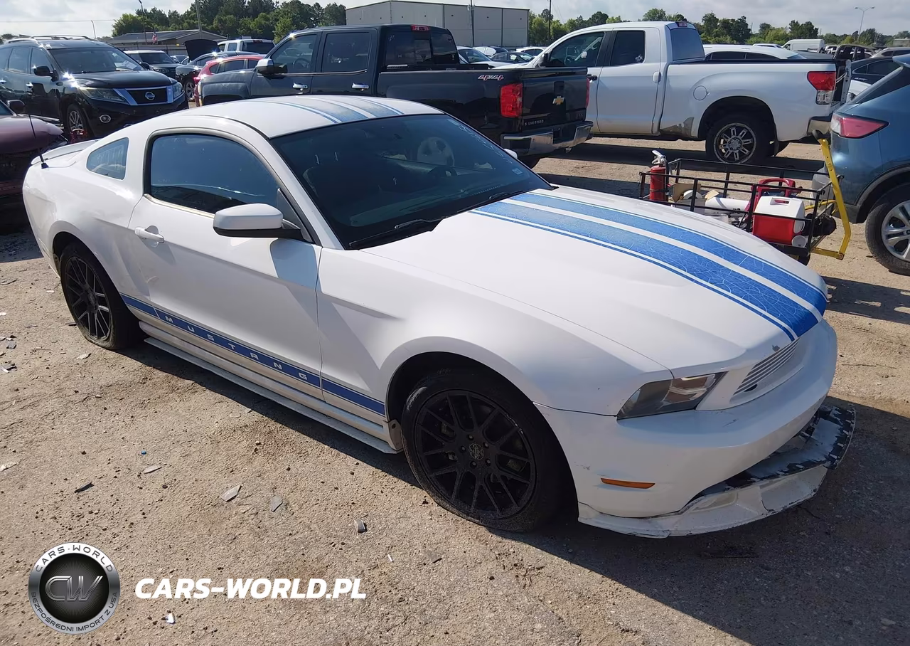 2012 Ford Mustang V6-V6 Premium – zdjęcie 1 z 17