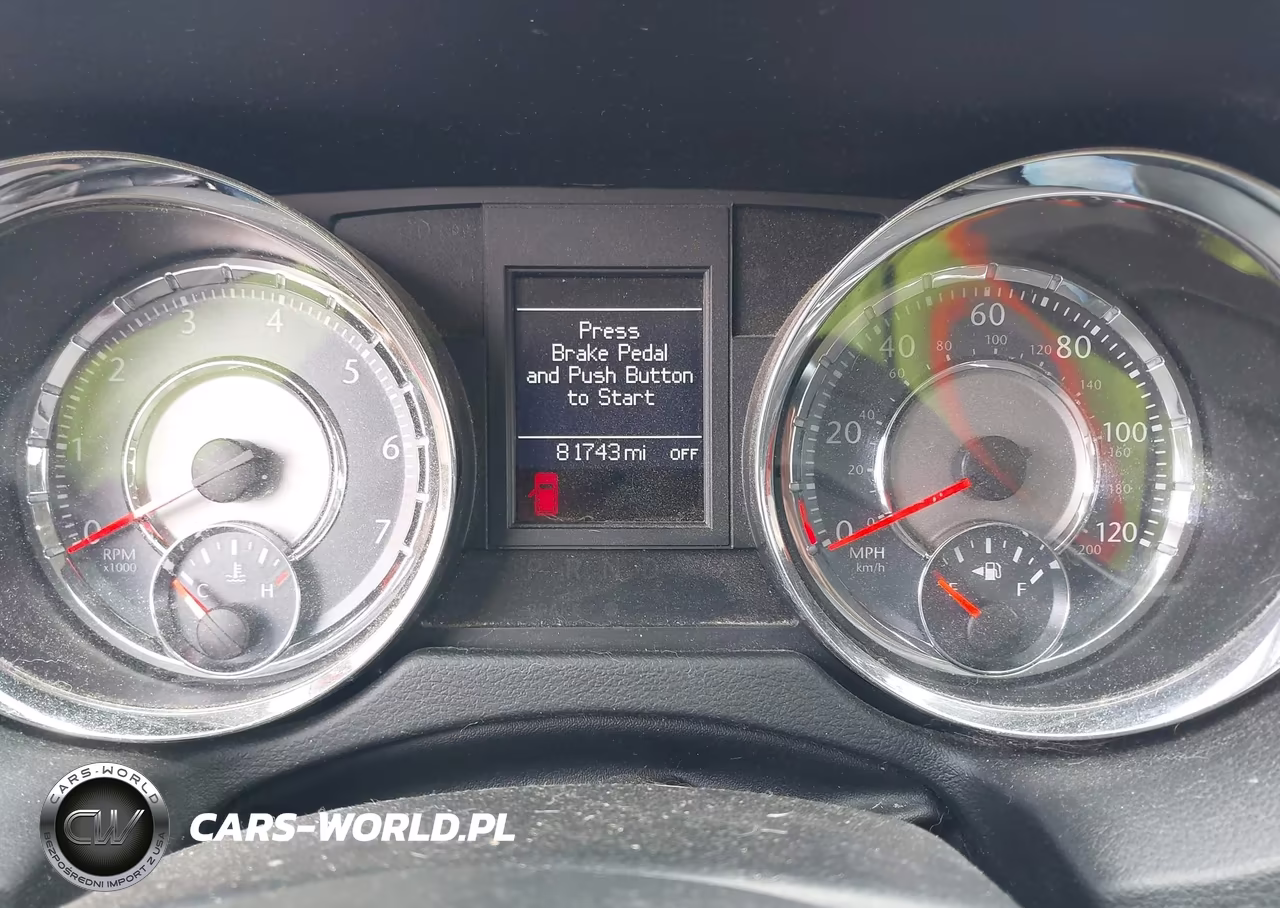 2015 Chrysler Town & Country Touring VIN:2C4RC1BG7FR708341 - 7