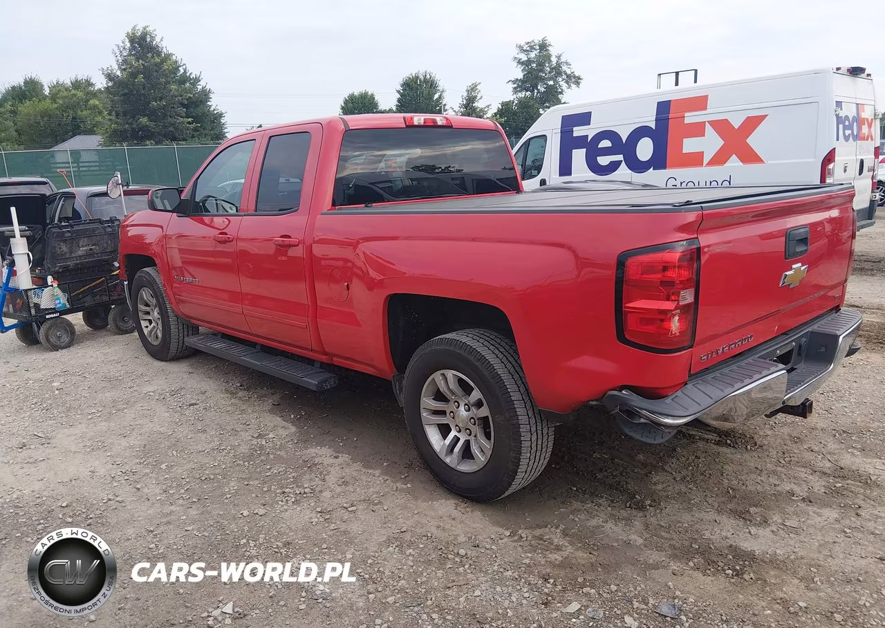 2015 Chevrolet Silverado 1500 1Lt VIN:1GCRCREH7FZ221410 - 3