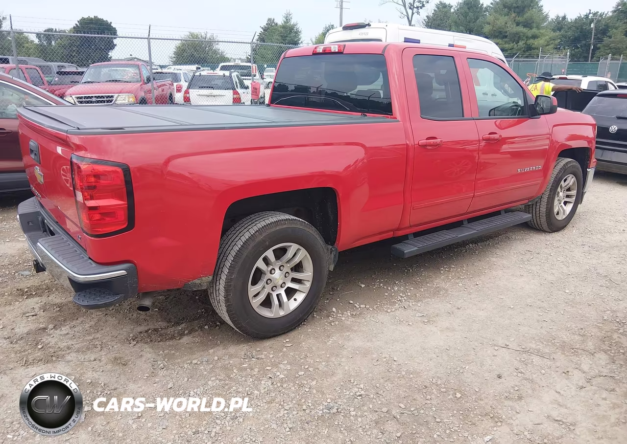2015 Chevrolet Silverado 1500 1Lt VIN:1GCRCREH7FZ221410 - 4