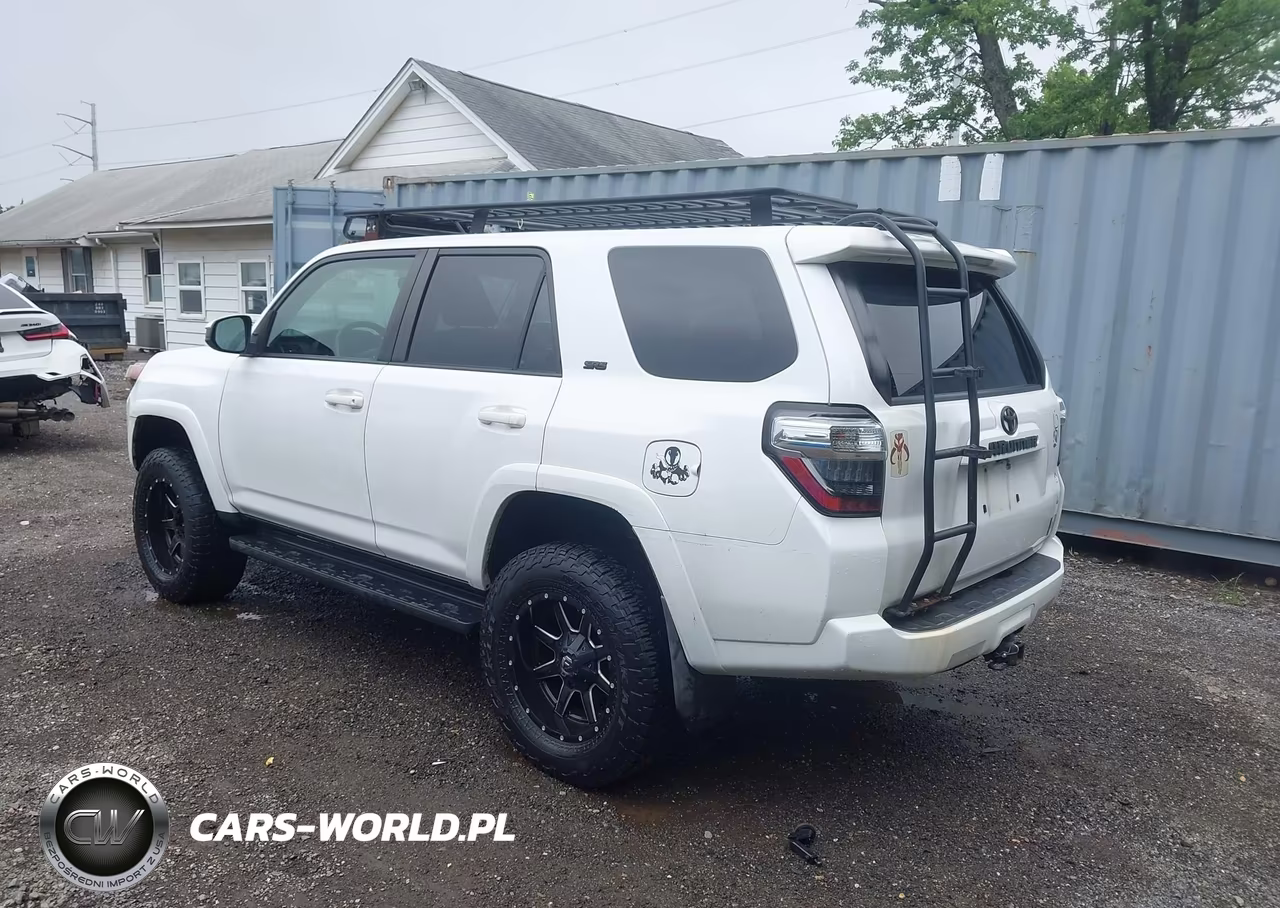 2018 Toyota 4Runner Sr5 VIN:JTEBU5JRXJ5558980 - 3