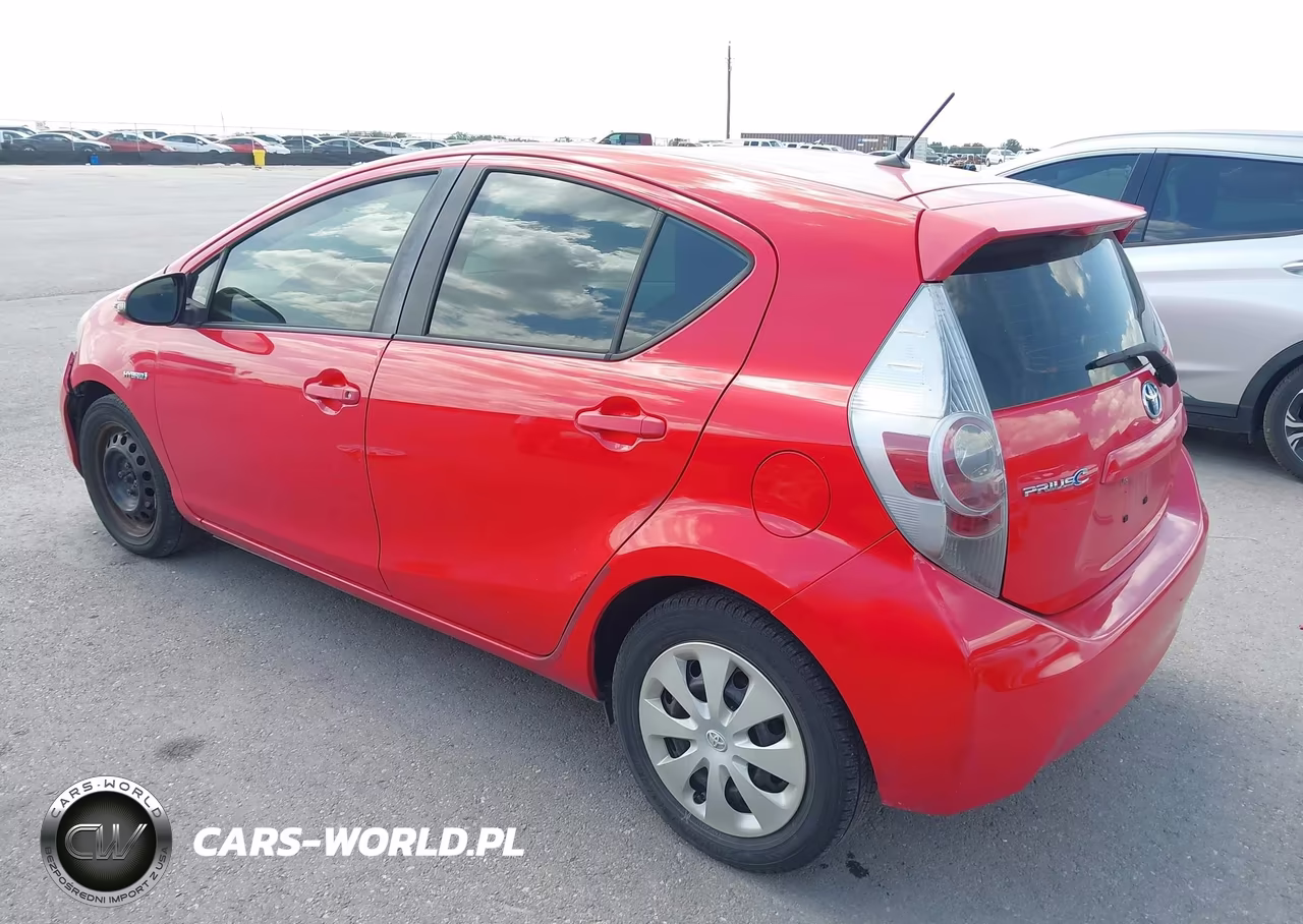 2013 Toyota Prius C One VIN:JTDKDTB32D1038772 - 3